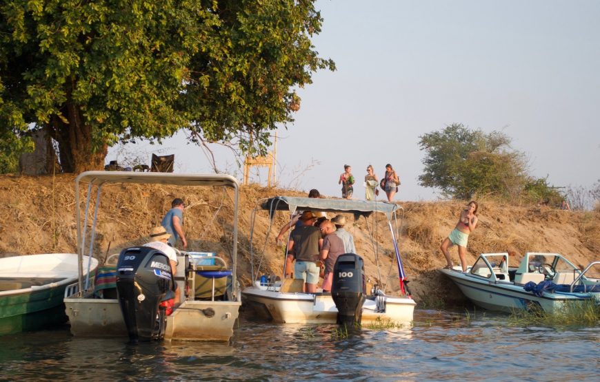 4Nights/5Days – Zambezi Canoe Safari Trail