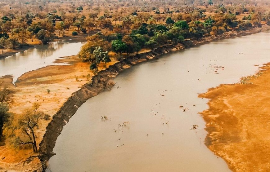 Shawa Luangwa Camp