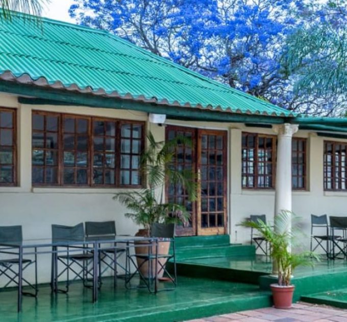 The Farmhouse Lodge 